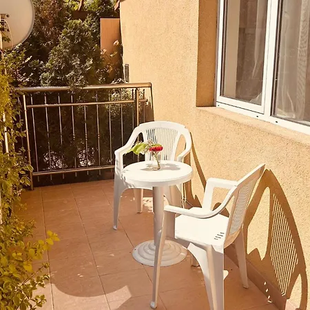Mountaine Breeze 2 Sunny Daire *